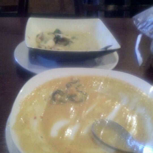 Peanut Sauce Thai Cuisine Restaurante tailandés en