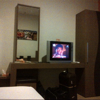 1/4/2012 tarihinde Amos E W.ziyaretçi tarafından Jentra Dagen Hotel'de çekilen fotoğraf