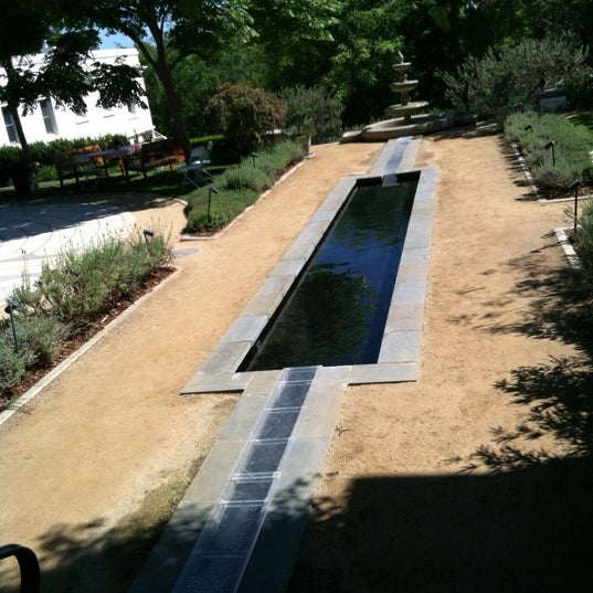 8/5/2012 tarihinde Micaela C.ziyaretçi tarafından Peace Awareness Labyrinth &amp; Gardens'de çekilen fotoğraf