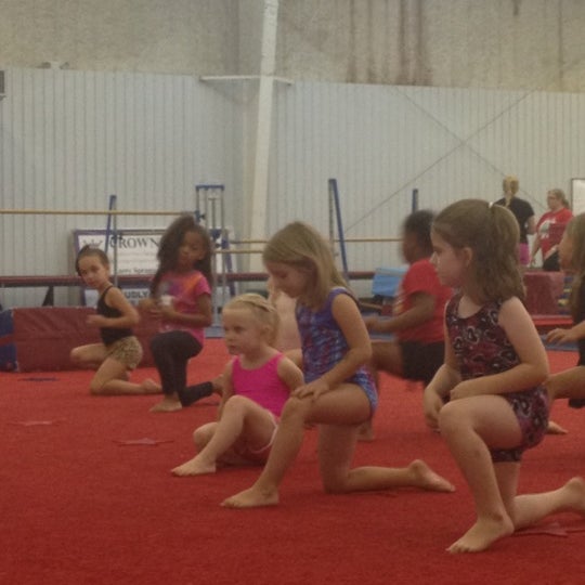 Photo prise au Cypress Academy of Gymnastics par Pamela P. le5/24/2012