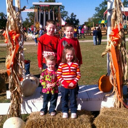 10/2/2011 tarihinde Jason L.ziyaretçi tarafından Jackson&#39;s Orchard &amp; Nursery'de çekilen fotoğraf