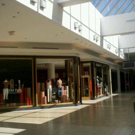 Northshore Mall Shopping Mall in Peabody