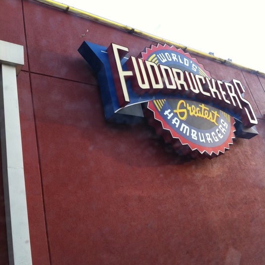 Photo taken at Fuddruckers by R B. on 4/20/2011