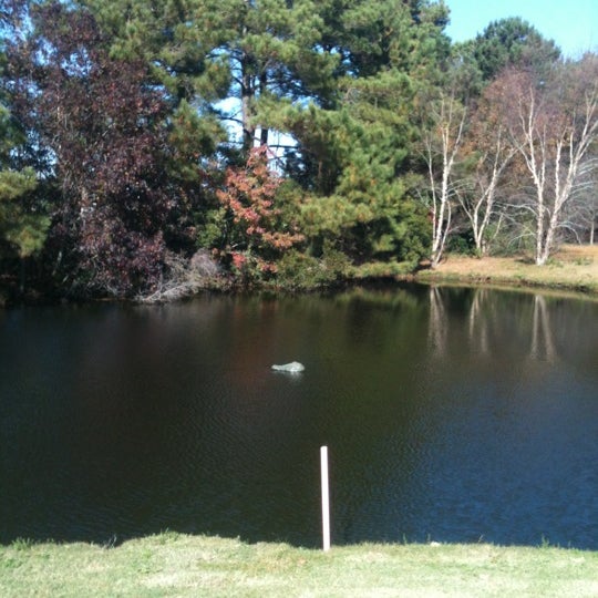 Foto diambil di Wicked Stick Golf Links oleh Big D. pada 11/18/2011
