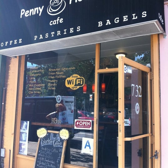 9/1/2011 tarihinde thecoffeebeanersziyaretçi tarafından Penny House Cafe'de çekilen fotoğraf