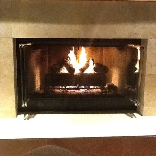 Photo taken at Courtyard by Marriott by Linda B. on 1/26/2012