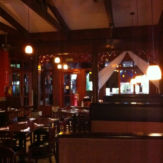 Das Foto wurde bei Restaurante Arnie&#39;s von Syrome am 6/19/2012 aufgenommen