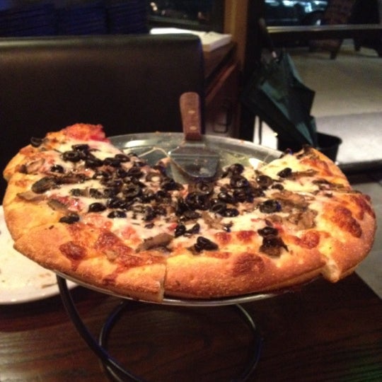 11/22/2011にAbdelhade S.がPatxi&#39;s Pizzaで撮った写真