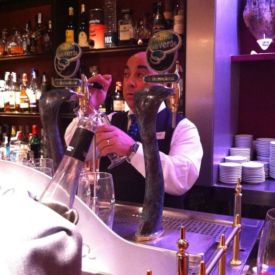 Photo taken at Restaurante L&#39;Abbraccio by Ramon P. on 1/11/2012