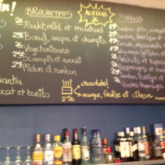 Foto tirada no(a) Munchy&#39;s Bar por olie t. em 6/6/2012
