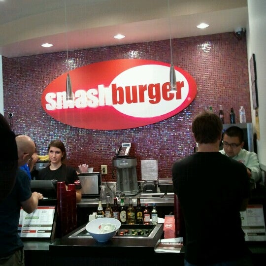 Foto tirada no(a) Smashburger Stonecrest Charlotte por DaSh D. em 8/5/2012