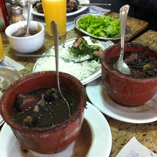 Das Foto wurde bei Paraíso Bar e Restaurante von Camila I. am 5/2/2012 aufgenommen