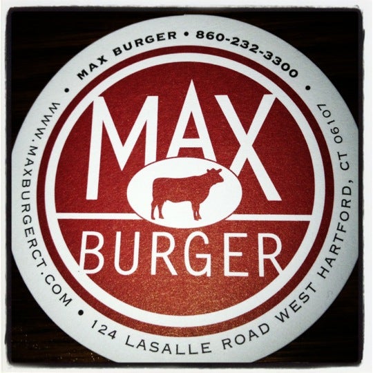 8/5/2012にValerieがMax Burgerで撮った写真