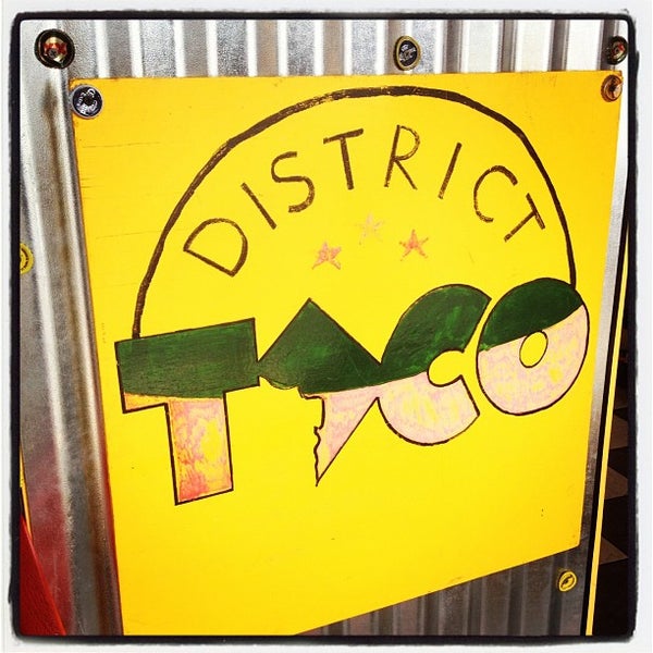 Снимок сделан в District Taco пользователем Frank G. 8/25/2012