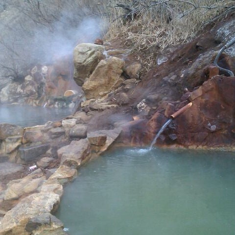 Снимок сделан в Ogden Canyon Hot Springs пользователем Adam H. 1/3/2012.