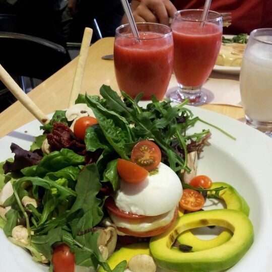 Crepes & Waffles Parque de la 93 144 tips de 5208 visitantes