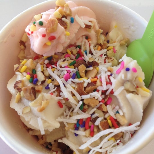 Milkys Frozen Yogurt (Now Closed) South Robertson Los Angeles, CA