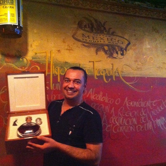 Foto tirada no(a) Little Mexico Cantina &amp; Tequila Bar por marco jose a. em 3/28/2012