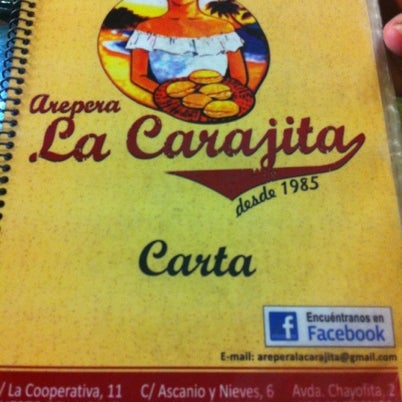 รูปภาพถ่ายที่ Arepera La Carajita โดย Edu M. เมื่อ 7/21/2012