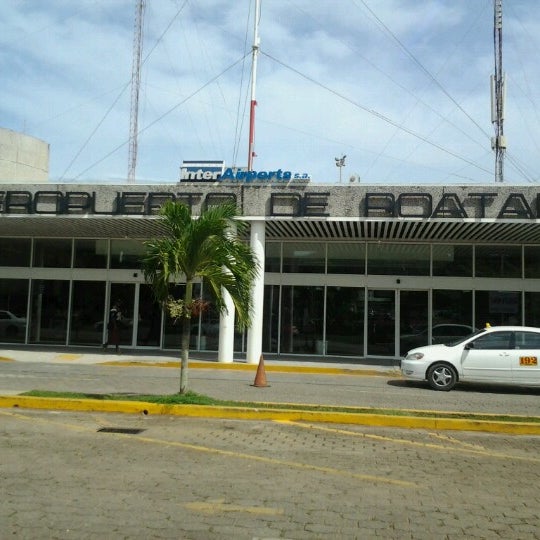 Juan Manuel Galvez International Airport Airport in Roatan