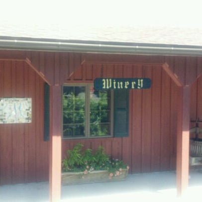 Photo taken at Knapp Winery &amp; Vineyard Restaurant by Anna R. on 7/1/2012