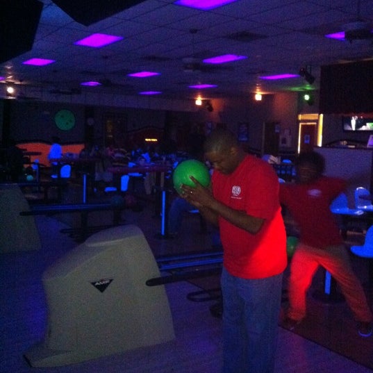 tinker afb bowling alley