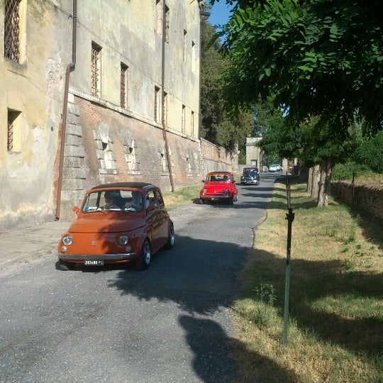 Foto diambil di Castello del Catajo oleh Andrea D. pada 8/4/2012