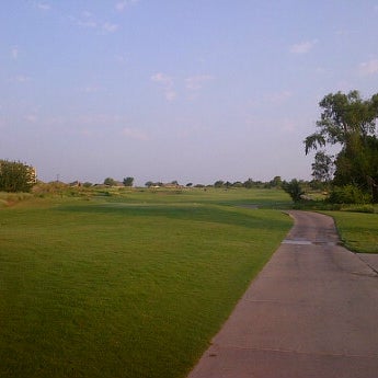 Снимок сделан в The Golf Club at Star Ranch пользователем Kliff C. 6/27/2012