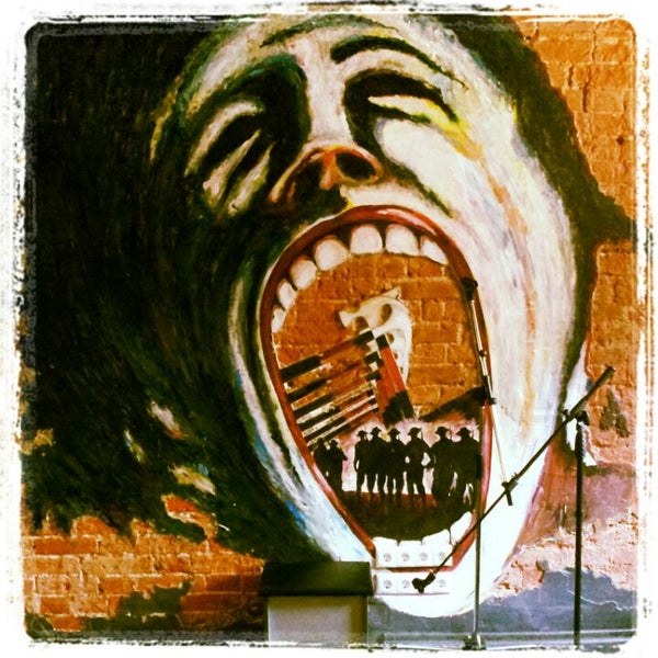 5/6/2012にАнастасия Б.がСтіна / The Wallで撮った写真