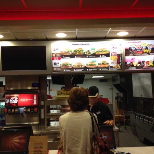 Foto tirada no(a) Burger King por Carny em 8/24/2012