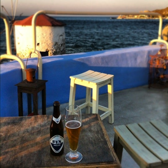 8/16/2012 tarihinde Michela B.ziyaretçi tarafından Mylos Terrace Cocktail Bar'de çekilen fotoğraf