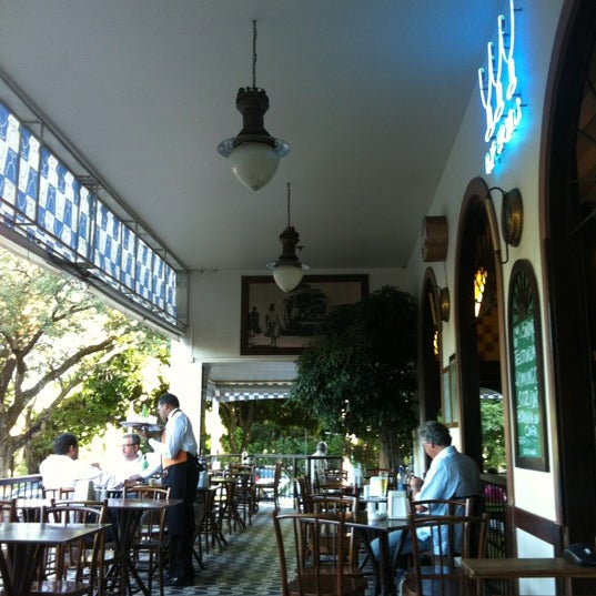 3/30/2012 tarihinde Christina F.ziyaretçi tarafından Bar Brasília'de çekilen fotoğraf