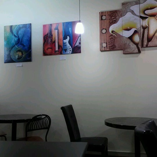 Foto diambil di Cafe 53 oleh X pada 8/22/2012