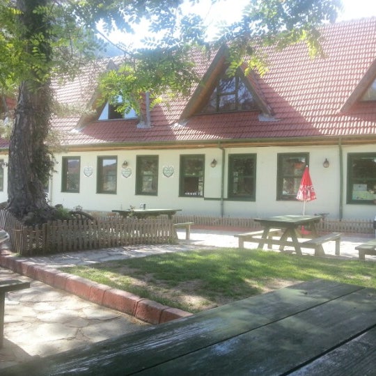 Foto scattata a Sünnet Gölü Doğal Yaşam Hoteli da Ziya B. il 6/29/2012