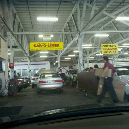 Oakland Auto Body Automotive Repair Shop in Downtown Oakland