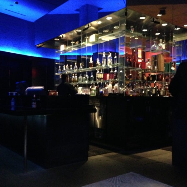 1/27/2013에 James S.님이 Aqua Rum &amp; Tequila Bar에서 찍은 사진