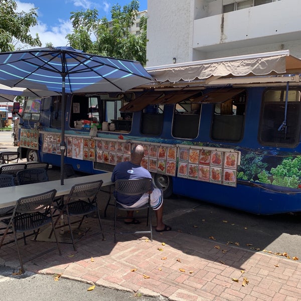 Blue Ocean Seafood & Steak Food Truck in Waikiki
