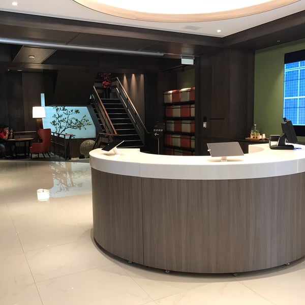 Photos At 國泰世華銀行 建成分行 大同區 臺北市