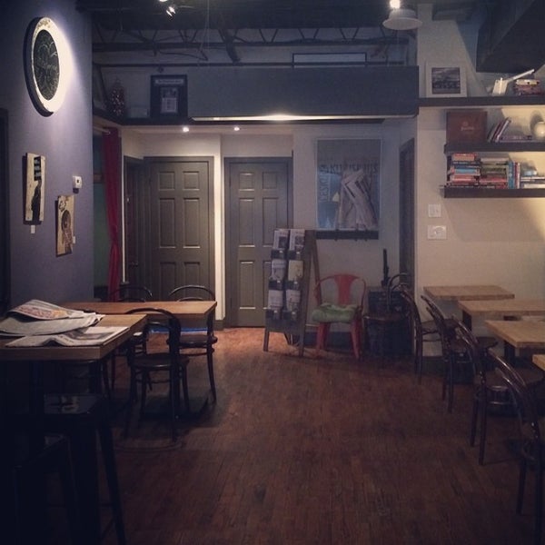 7/24/2014 tarihinde Nicole S.ziyaretçi tarafından Kafe Bohem'de çekilen fotoğraf