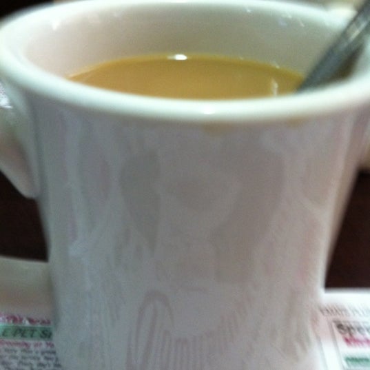 Photo taken at Townsquare Diner by Geneo on 10/20/2012