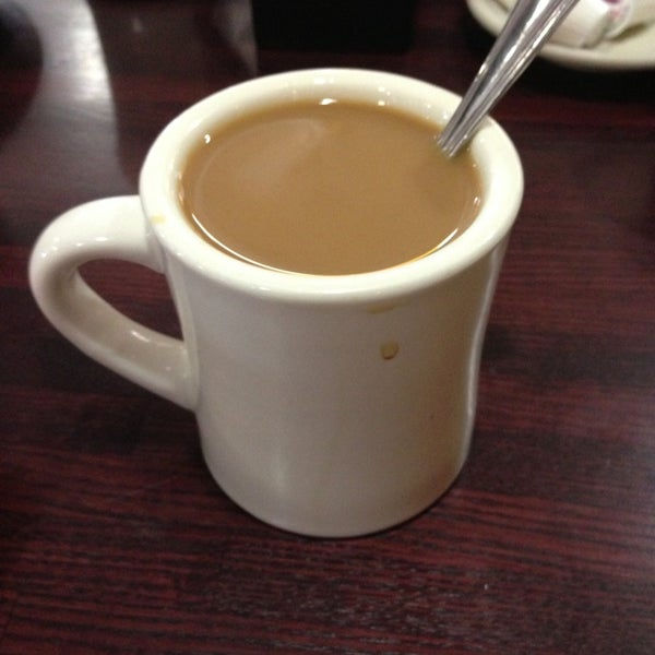 Photo taken at Townsquare Diner by Geneo on 3/24/2013