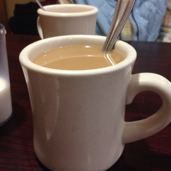 Photo taken at Townsquare Diner by Geneo on 12/15/2013