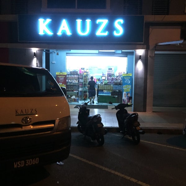 Kauzs Cosmetic Beauty Supply 699 Visitors