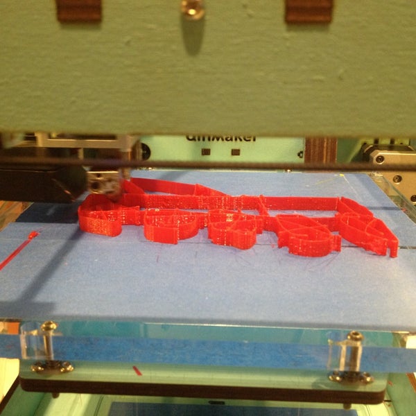 Photo taken at 3DEA: 3D Printing Pop Up Store by Tiran D. on 12/27/2012