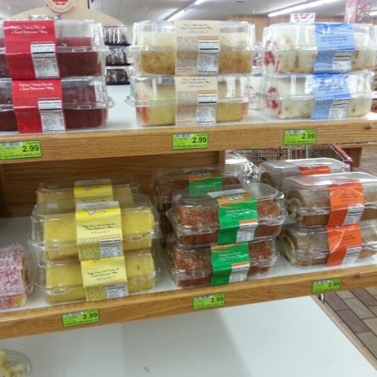 Woodman's Bakery Department 2 tips from 84 visitors