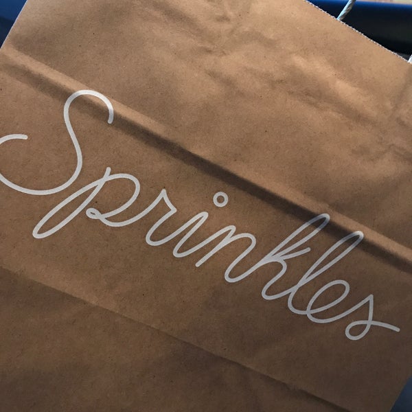 Foto tirada no(a) Sprinkles por Elizabeth J. em 2/2/2020