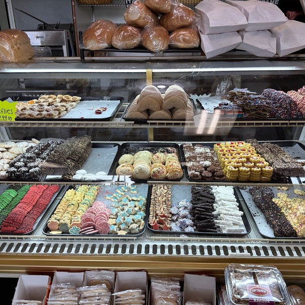 Livonia Italian Bakery and Cafe 33615 7 Mile Rd