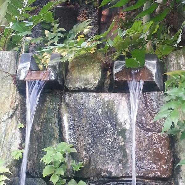 Фонтан горный ручей. Ручьи и каскады. Cascade garden. Modular planter. Каскады водопадов в ландшафте.