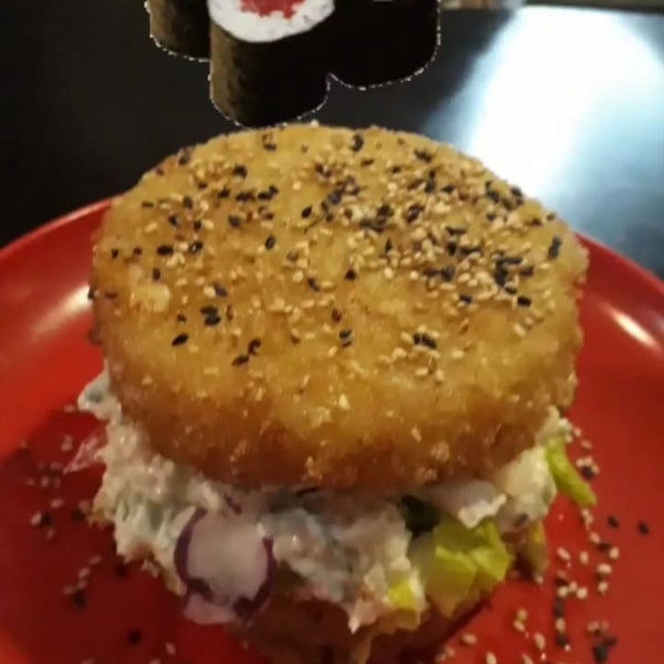 รูปภาพถ่ายที่ Miyagi Sushi โดย Keila G. เมื่อ 6/1/2019