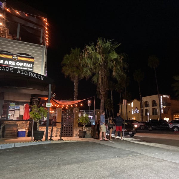 Photo taken at Pacific Beach AleHouse by MA on 9/7/2020